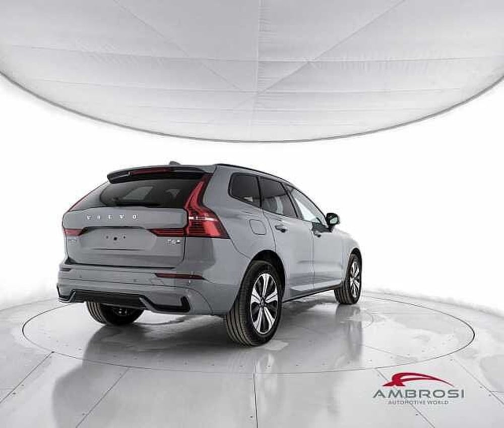 Volvo XC60 nuova a Viterbo (3)