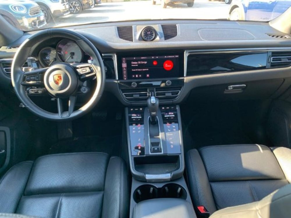 Porsche Macan usata a Lecce (13)