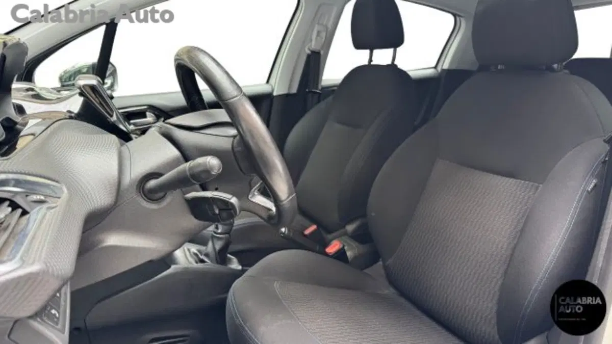 Peugeot 208 usata a Reggio Calabria (10)