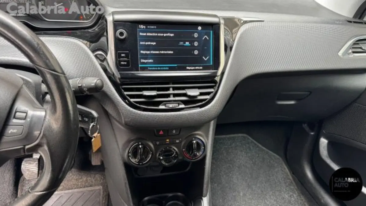Peugeot 208 usata a Reggio Calabria (18)