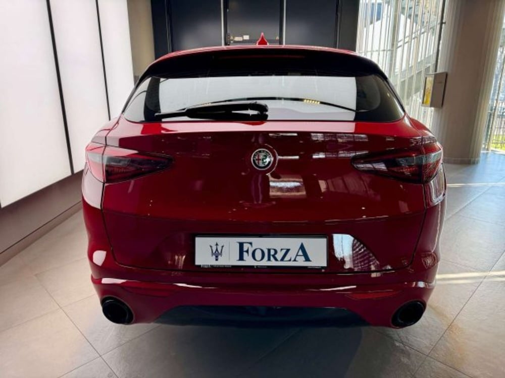 Alfa Romeo Stelvio usata a Torino (7)