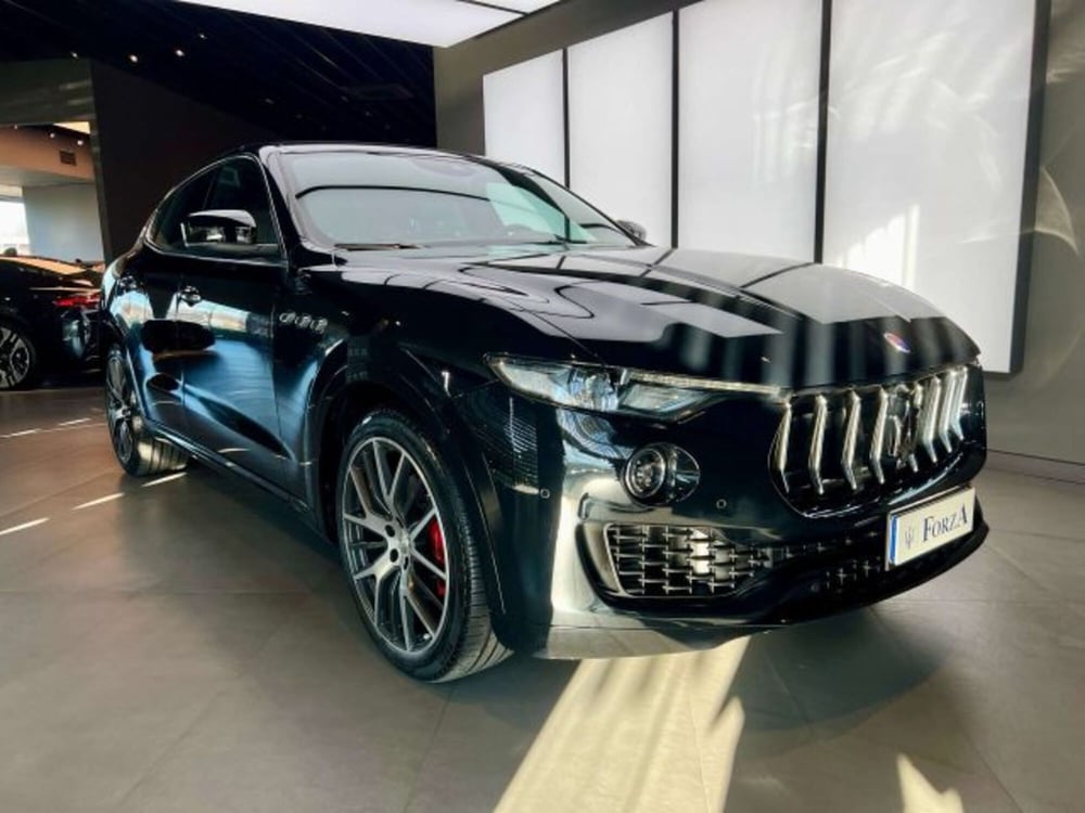 Maserati Levante usata a Torino (3)