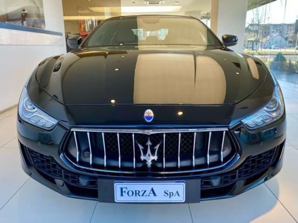 Maserati Ghibli usata a Torino (2)