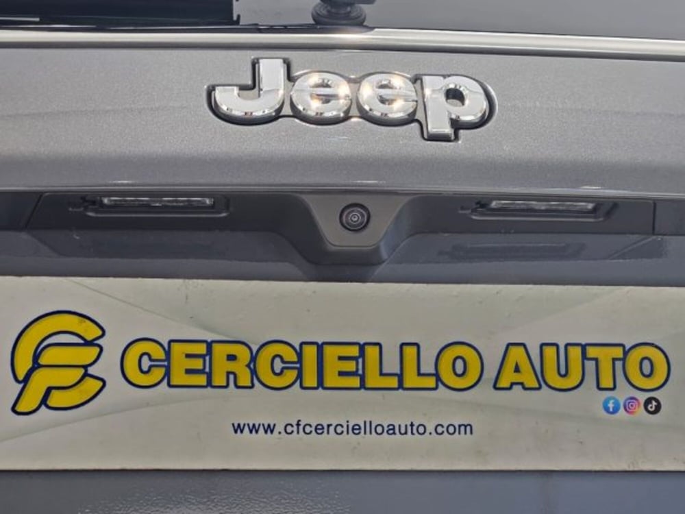 Jeep Compass nuova a Napoli (17)