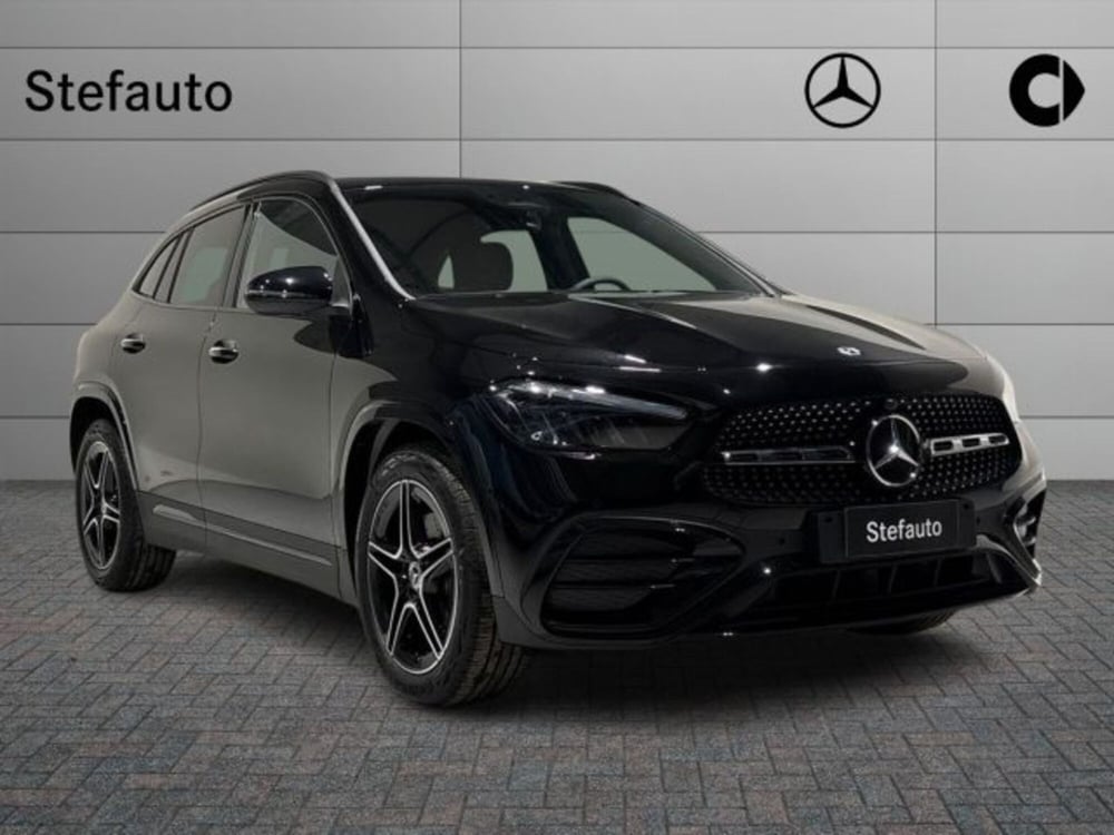 Mercedes-Benz GLA SUV nuova a Bologna