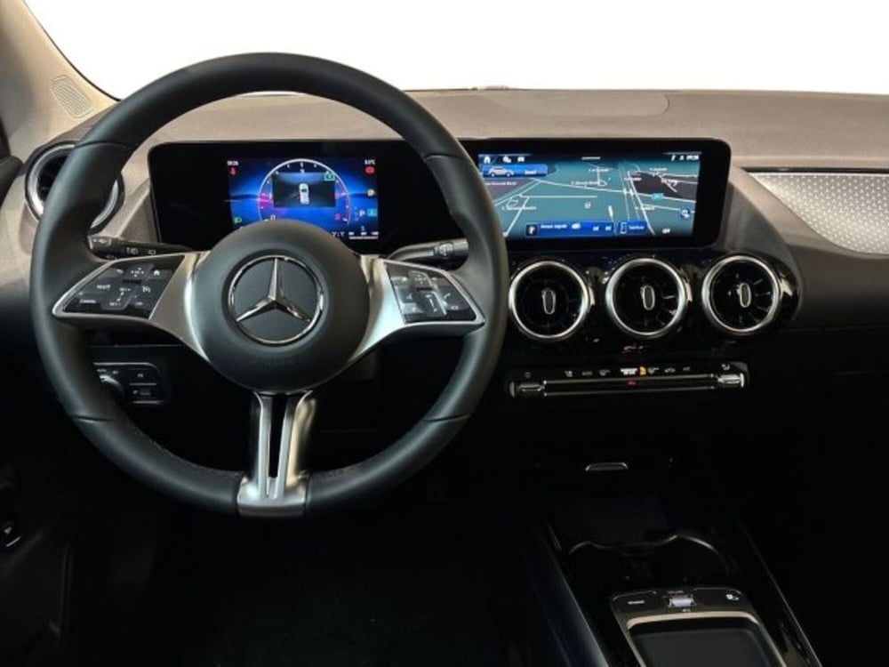 Mercedes-Benz GLA SUV nuova a Bologna (14)