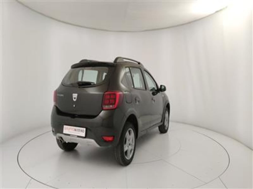 Dacia Sandero usata a Bari (7)