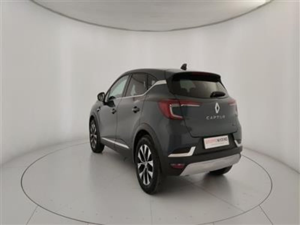 Renault Captur usata a Bari (5)