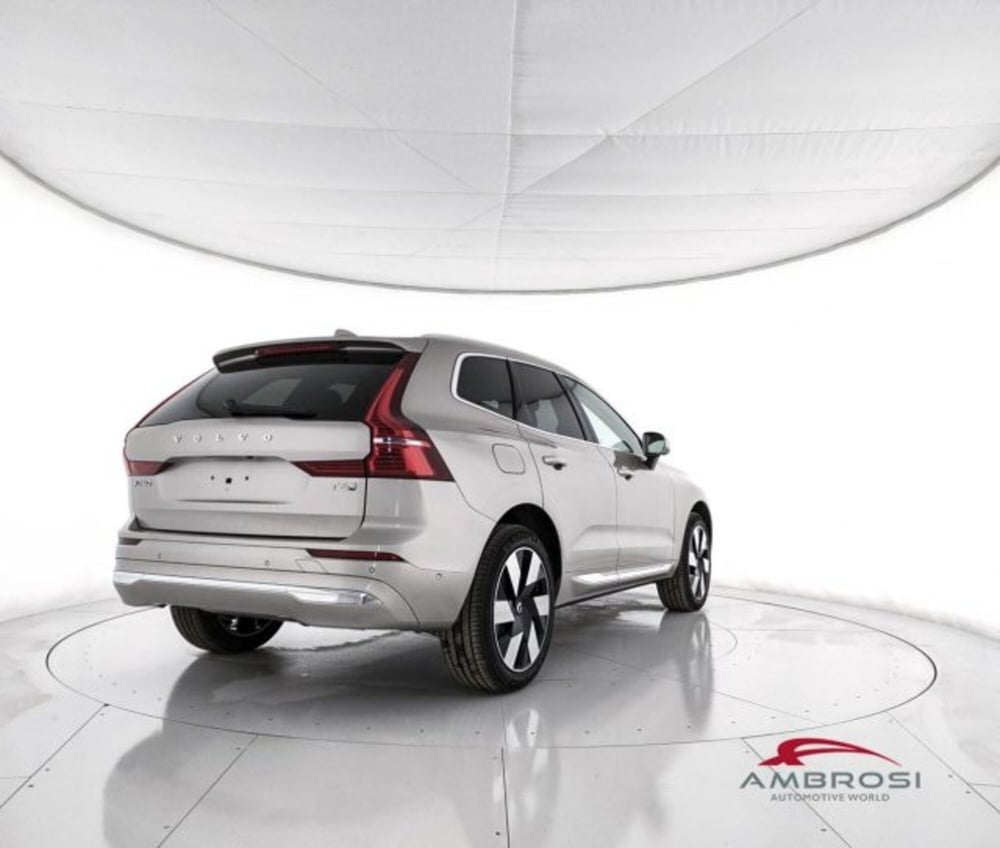 Volvo XC60 nuova a Perugia (3)