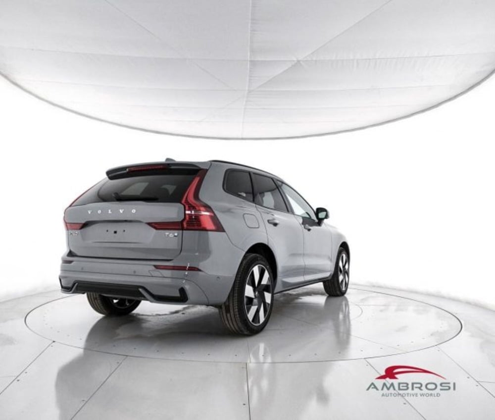 Volvo XC60 nuova a Perugia (2)