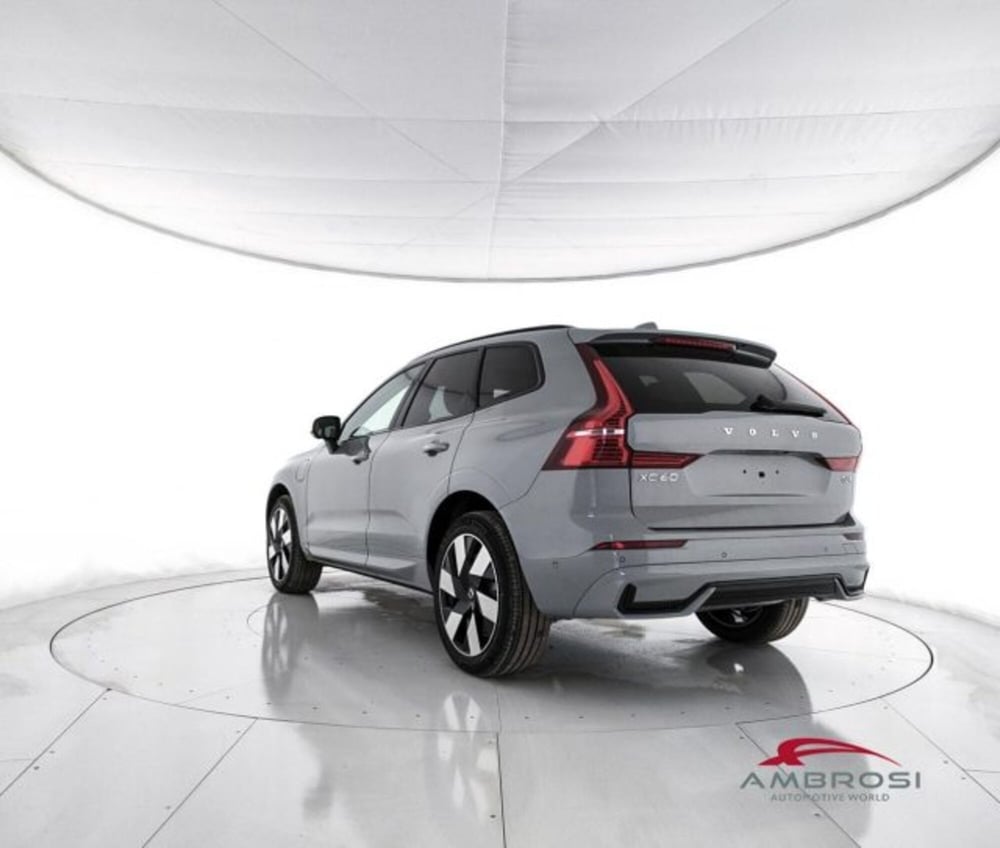 Volvo XC60 nuova a Perugia (3)