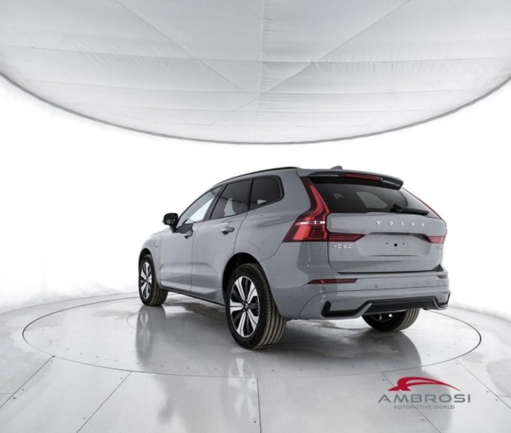 Volvo XC60 nuova a Perugia (4)