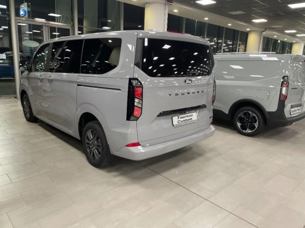 Ford Tourneo Custom nuova a Cuneo (5)