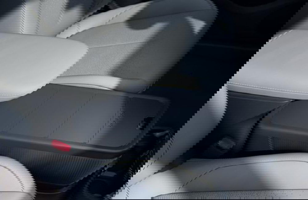 Lynk & Co 02 nuova a Firenze (4)