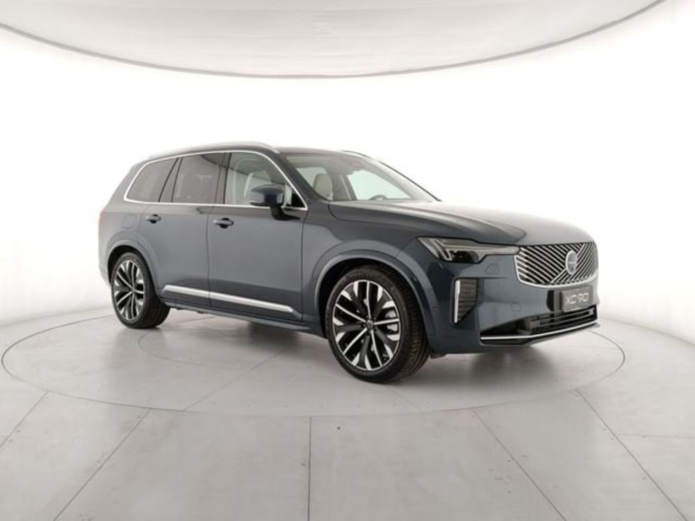 Volvo XC90 nuova a Modena (6)