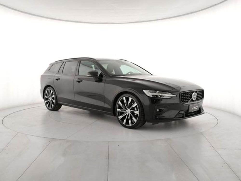 Volvo V60 nuova a Modena (6)