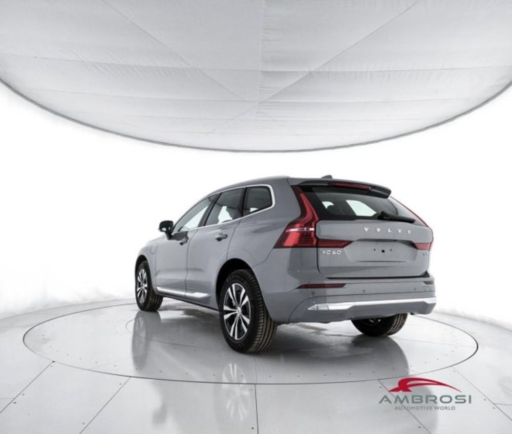 Volvo XC60 nuova a Perugia (4)