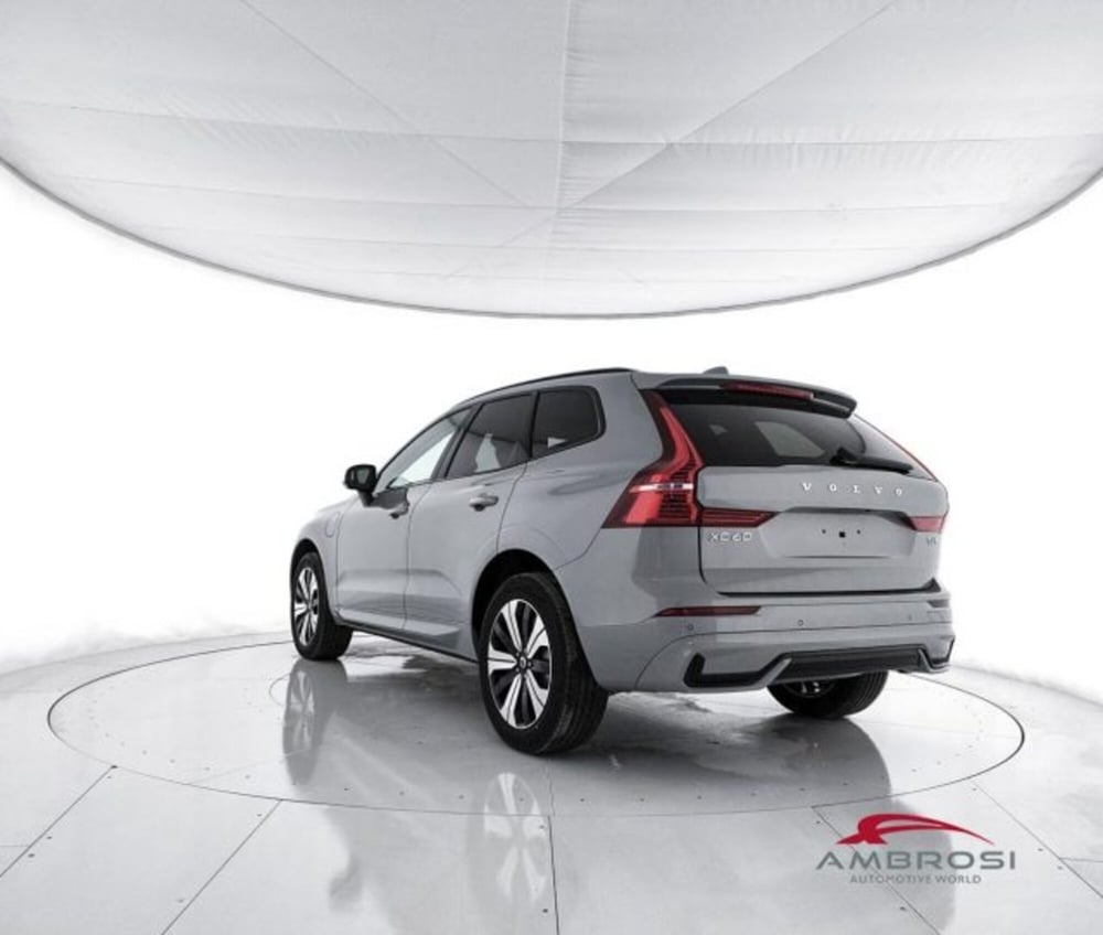 Volvo XC60 nuova a Perugia (4)