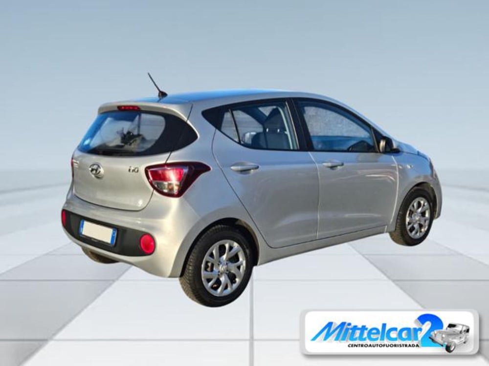 Hyundai i10 usata a Udine (6)