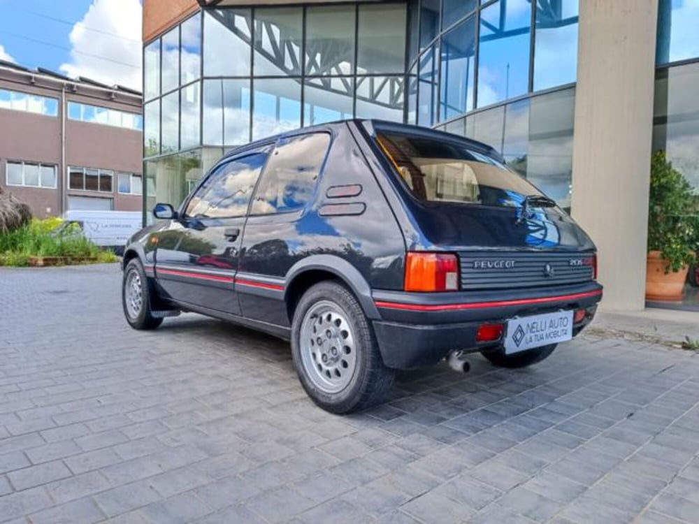 Peugeot 205 usata a Pisa (8)