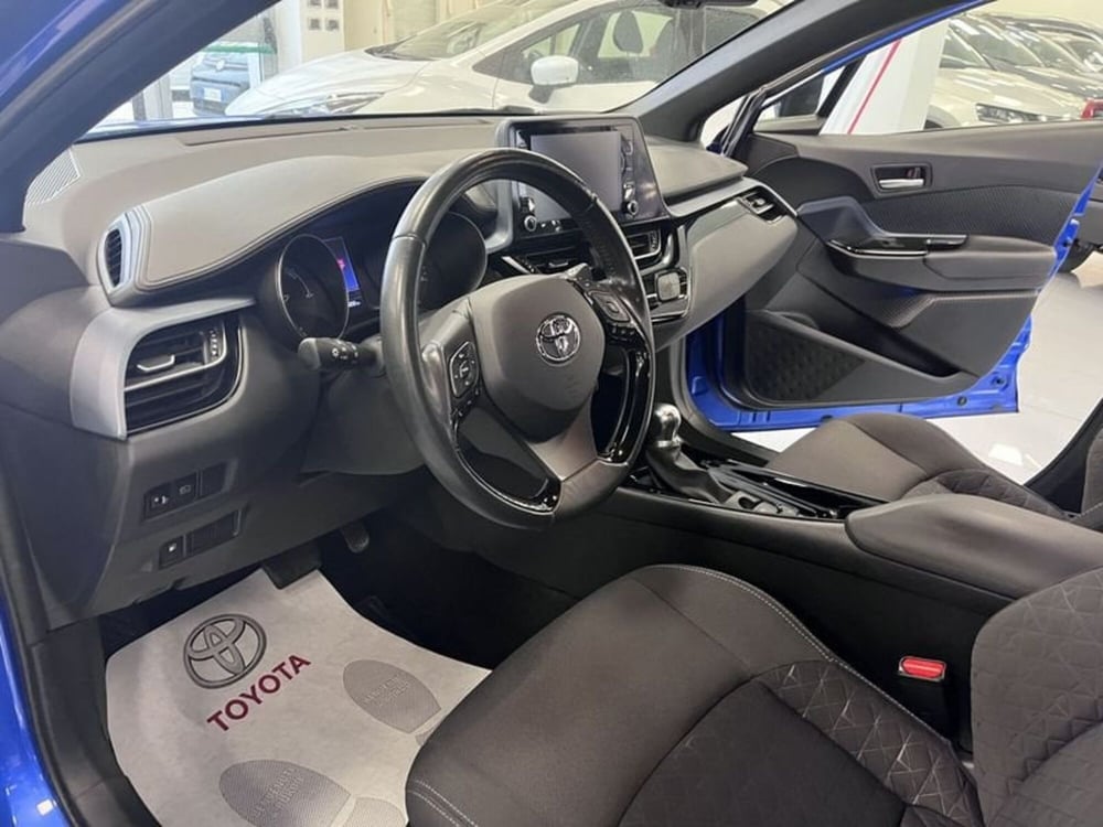 Toyota Toyota C-HR usata a Prato (7)