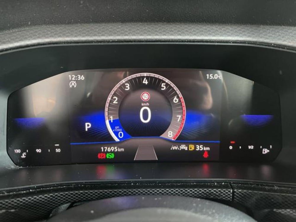 Volkswagen T-Cross usata a Milano (11)