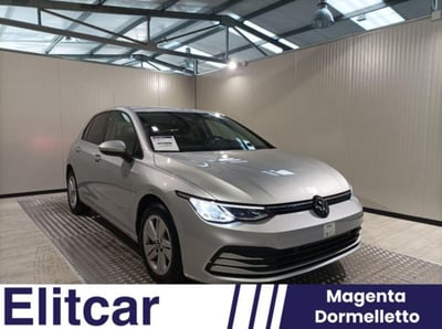 Volkswagen Golf Variant 1.0 eTSI EVO DSG Life del 2024 usata a Magenta