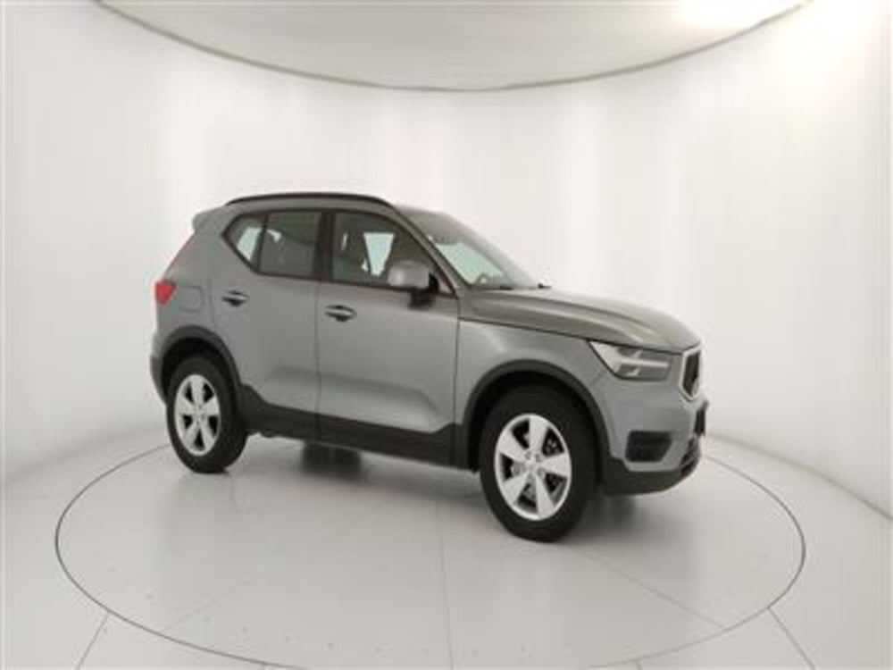 Volvo XC40 usata a Bari (10)