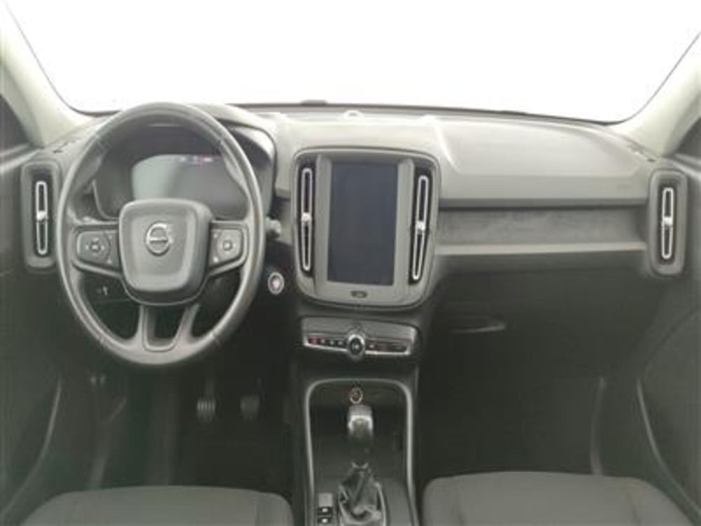 Volvo XC40 usata a Bari (14)