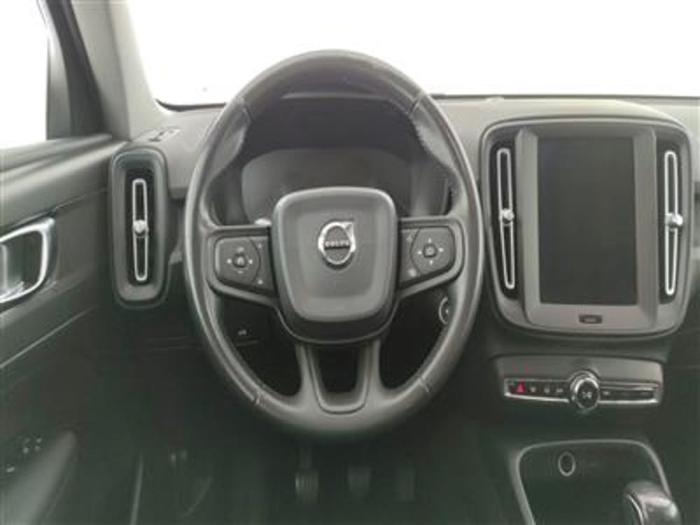 Volvo XC40 usata a Bari (15)