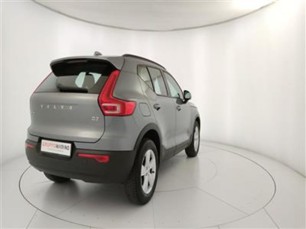 Volvo XC40 usata a Bari (7)