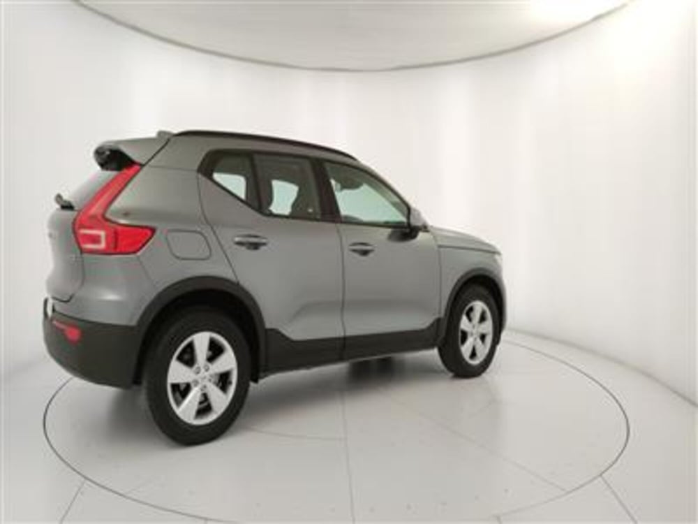 Volvo XC40 usata a Bari (8)