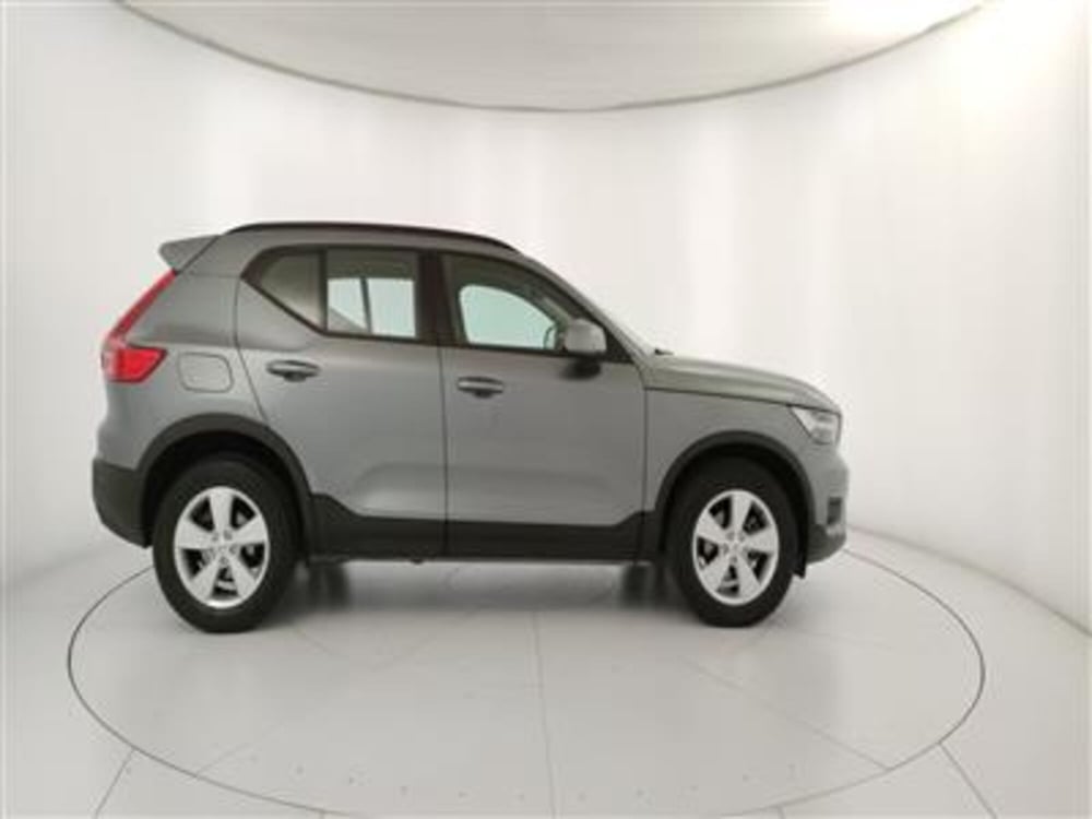 Volvo XC40 usata a Bari (9)