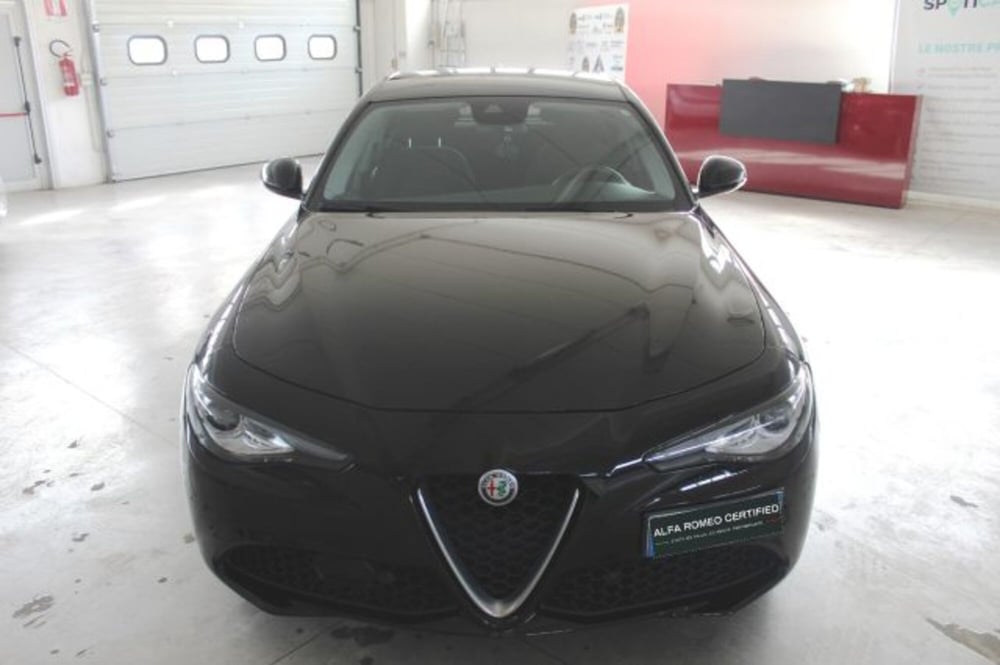 Alfa Romeo Giulia usata a Terni (2)