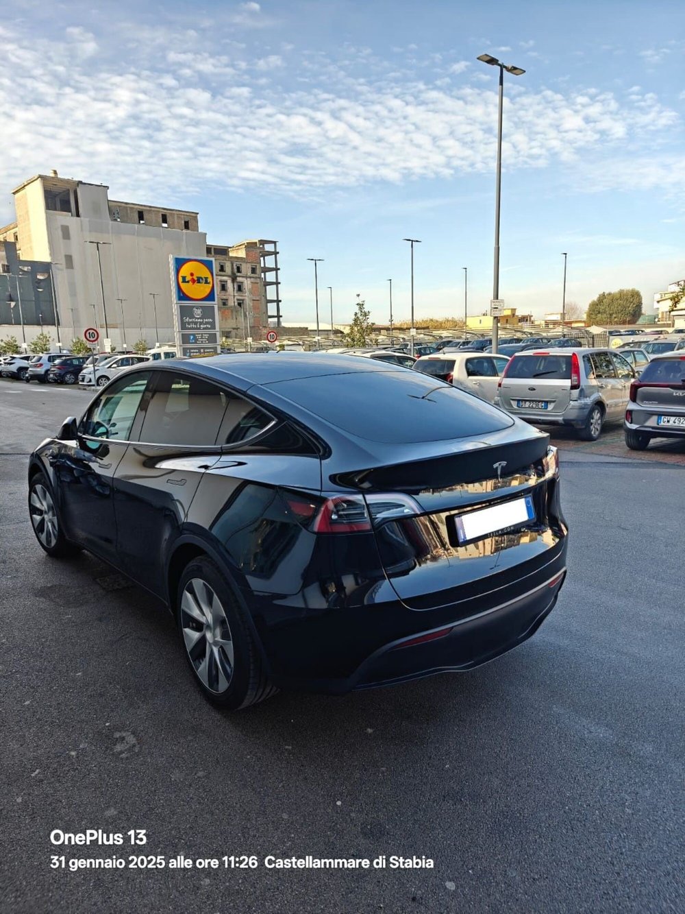 Tesla Model Y usata a Napoli (2)