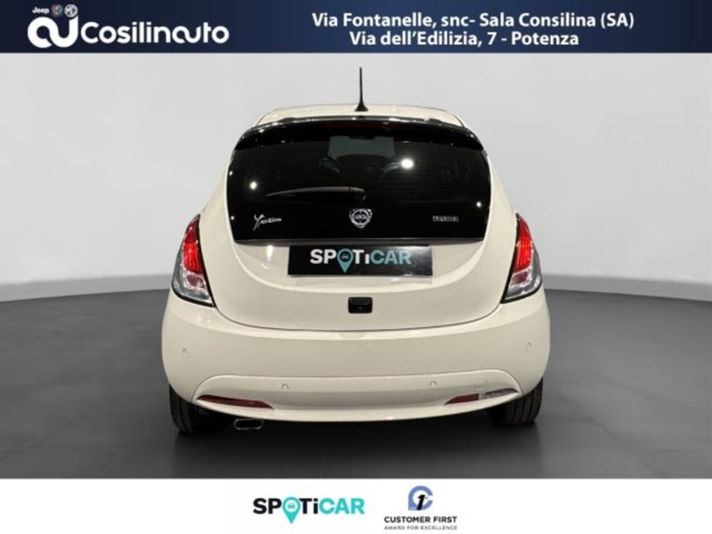 Lancia Ypsilon usata a Salerno (4)