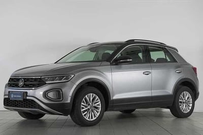 Volkswagen T-Roc 2.0 tdi Life 115cv del 2024 usata a Lipomo