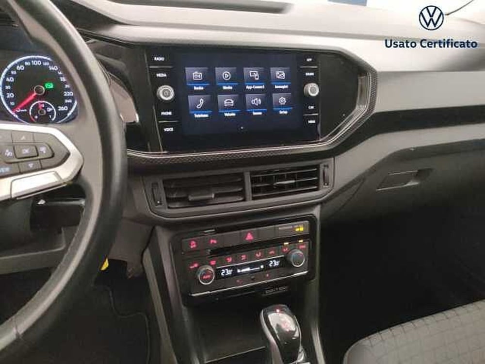 Volkswagen T-Cross usata a Varese (13)