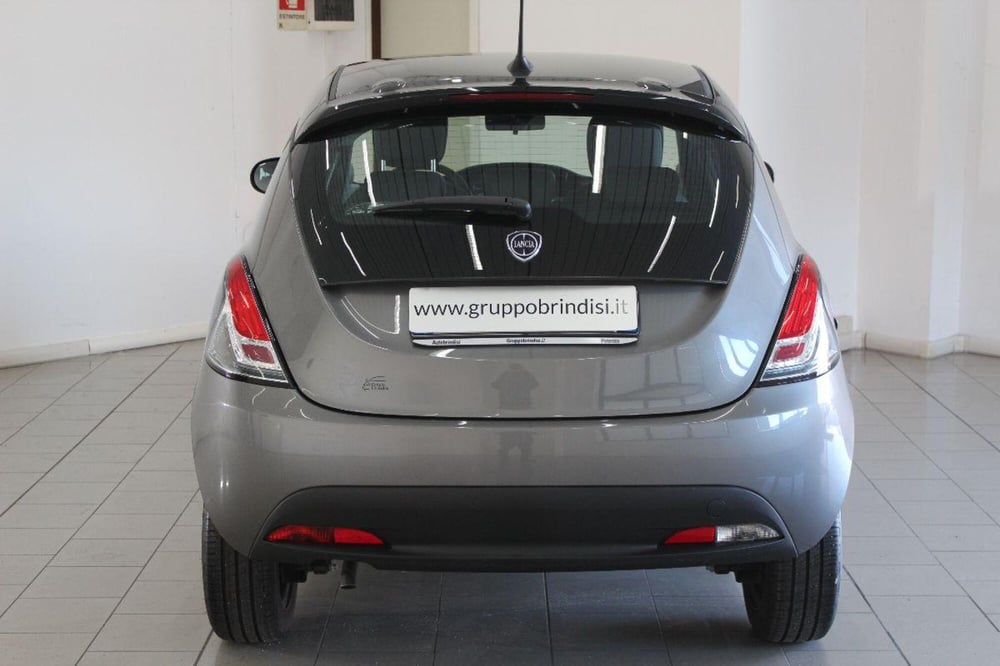 Lancia Ypsilon usata a Potenza (5)