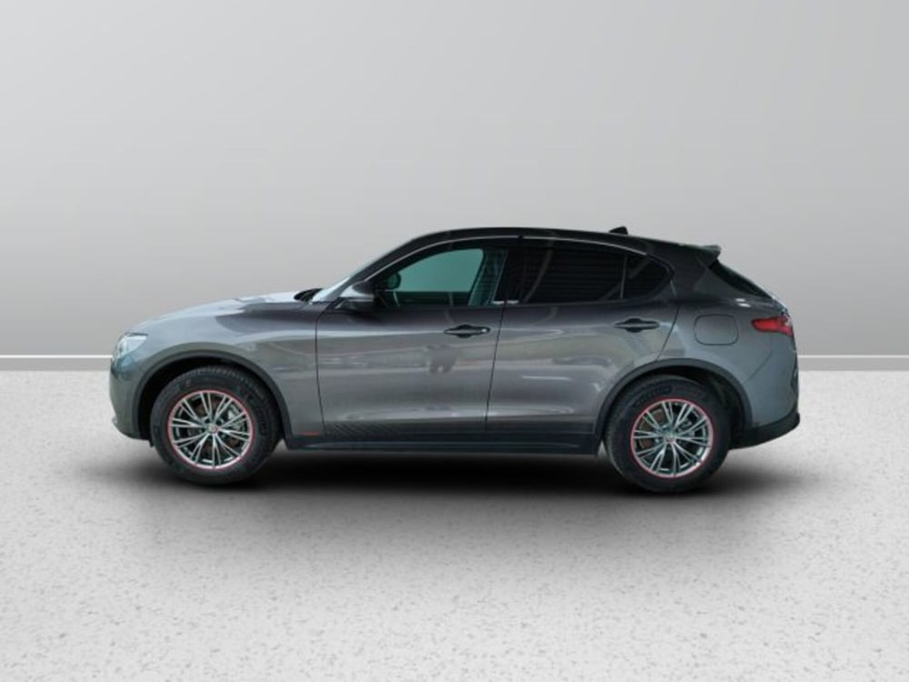 Alfa Romeo Stelvio usata a Ascoli Piceno (3)