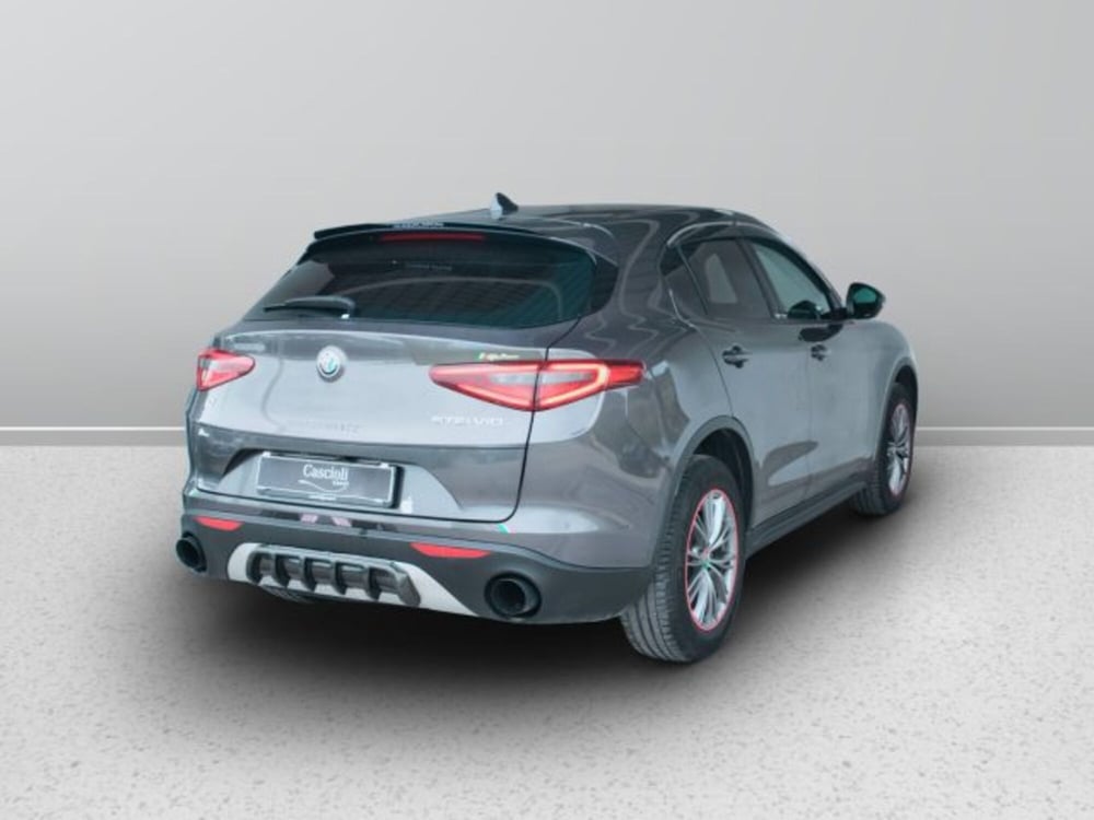 Alfa Romeo Stelvio usata a Ascoli Piceno (6)