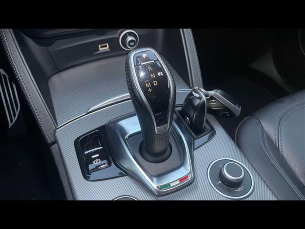 Alfa Romeo Stelvio usata a Treviso (15)