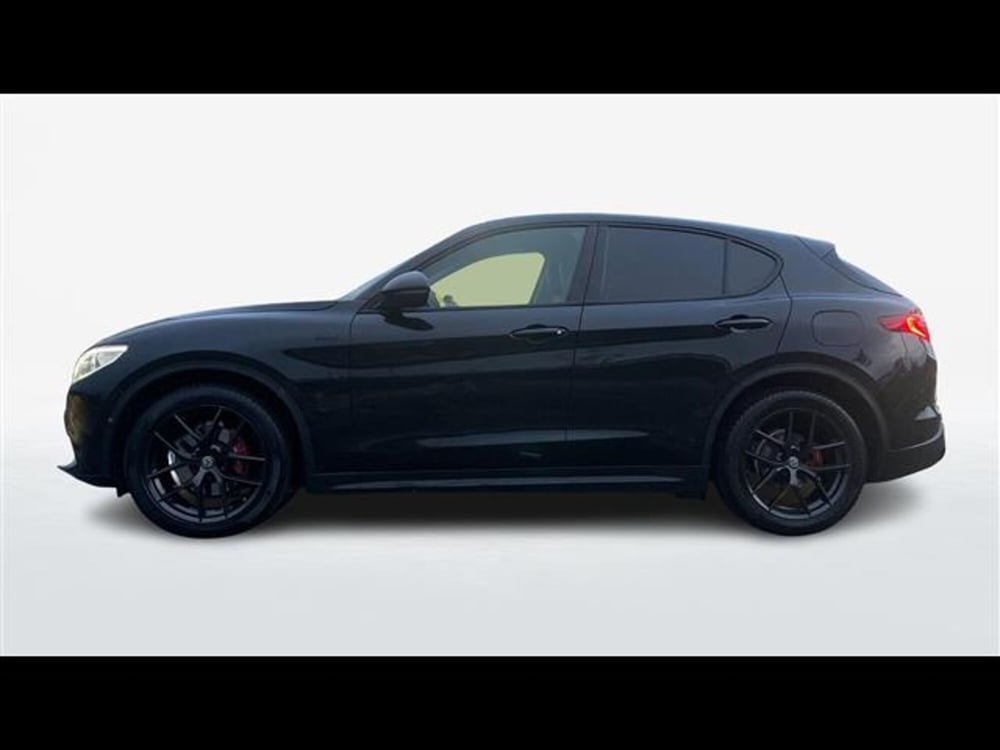 Alfa Romeo Stelvio usata a Treviso (2)