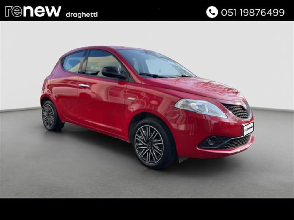 Lancia Ypsilon usata a Bologna (3)