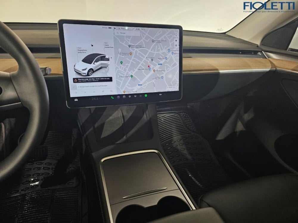 Tesla Model Y usata a Brescia (18)