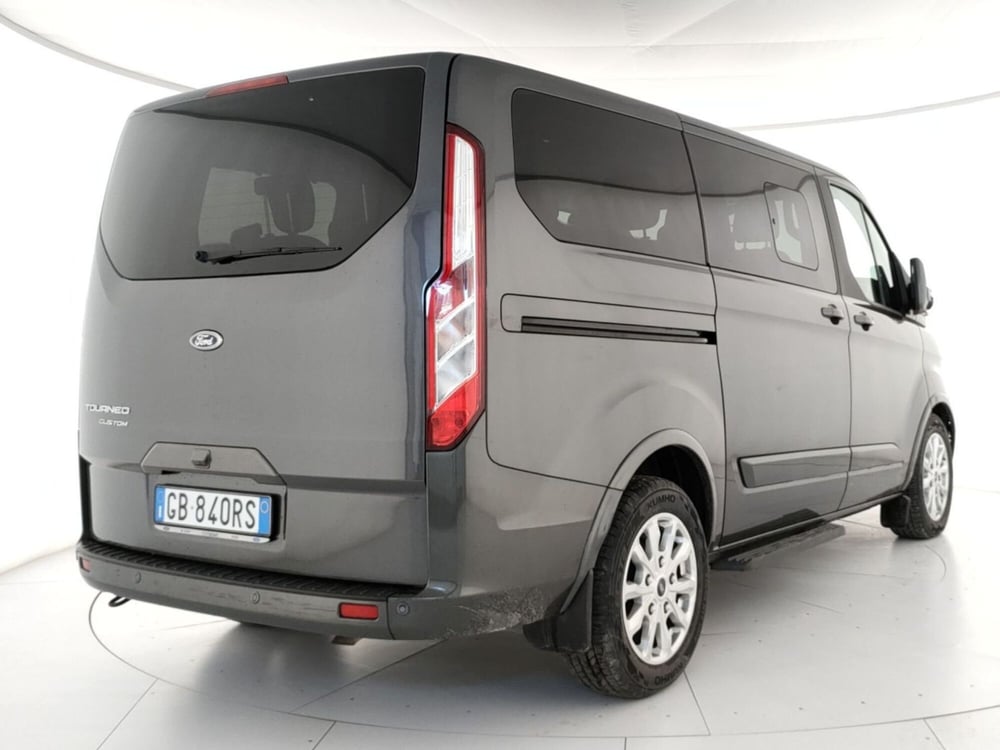 Ford Tourneo Custom usata a Roma (2)