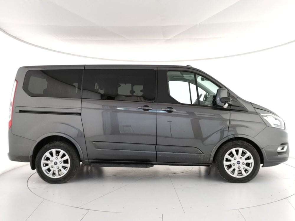 Ford Tourneo Custom usata a Roma (3)