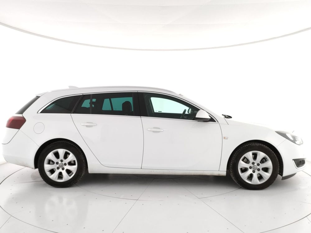 Opel Insignia Station Wagon usata a Roma (3)