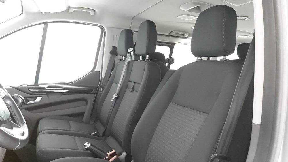 Ford Tourneo Custom usata a Roma (12)