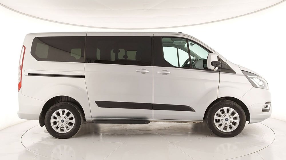 Ford Tourneo Custom usata a Roma (3)